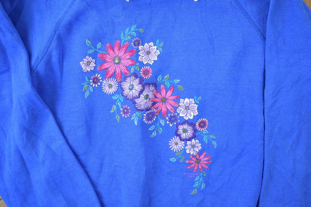 Vintage 1990s Hanes Double Collar Brilliant Blue Floral Cute Crewneck Sweater