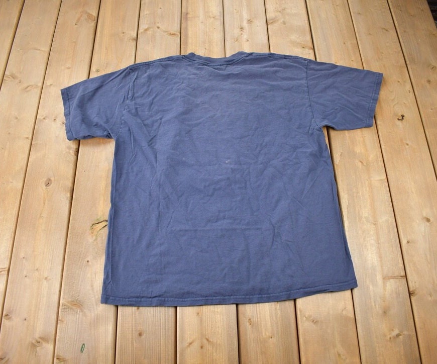Vintage 1990s NFL New England Patriots Graphic T-Shirt