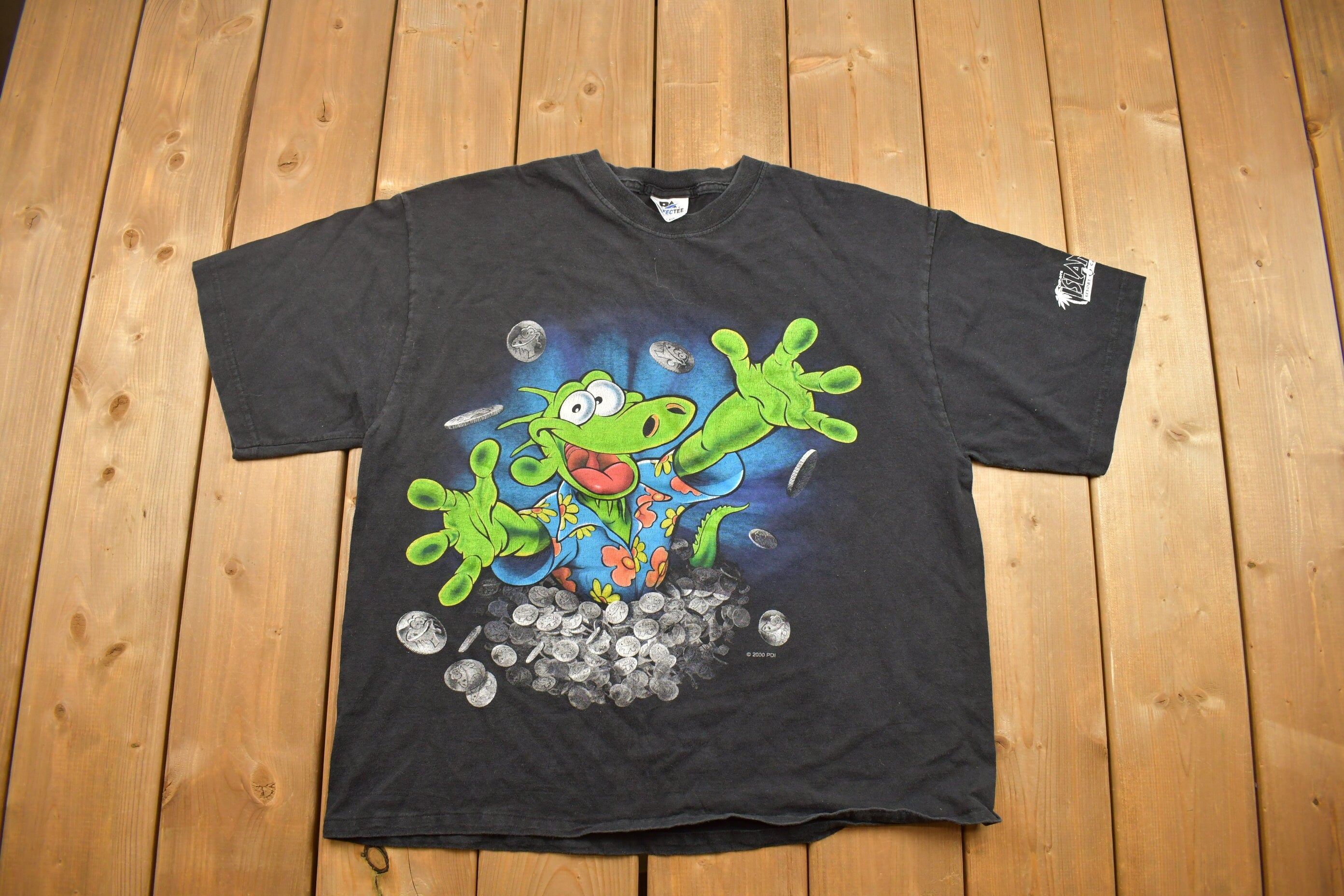 Vintage 1990s Gambling Lizard Graphic T Shirt