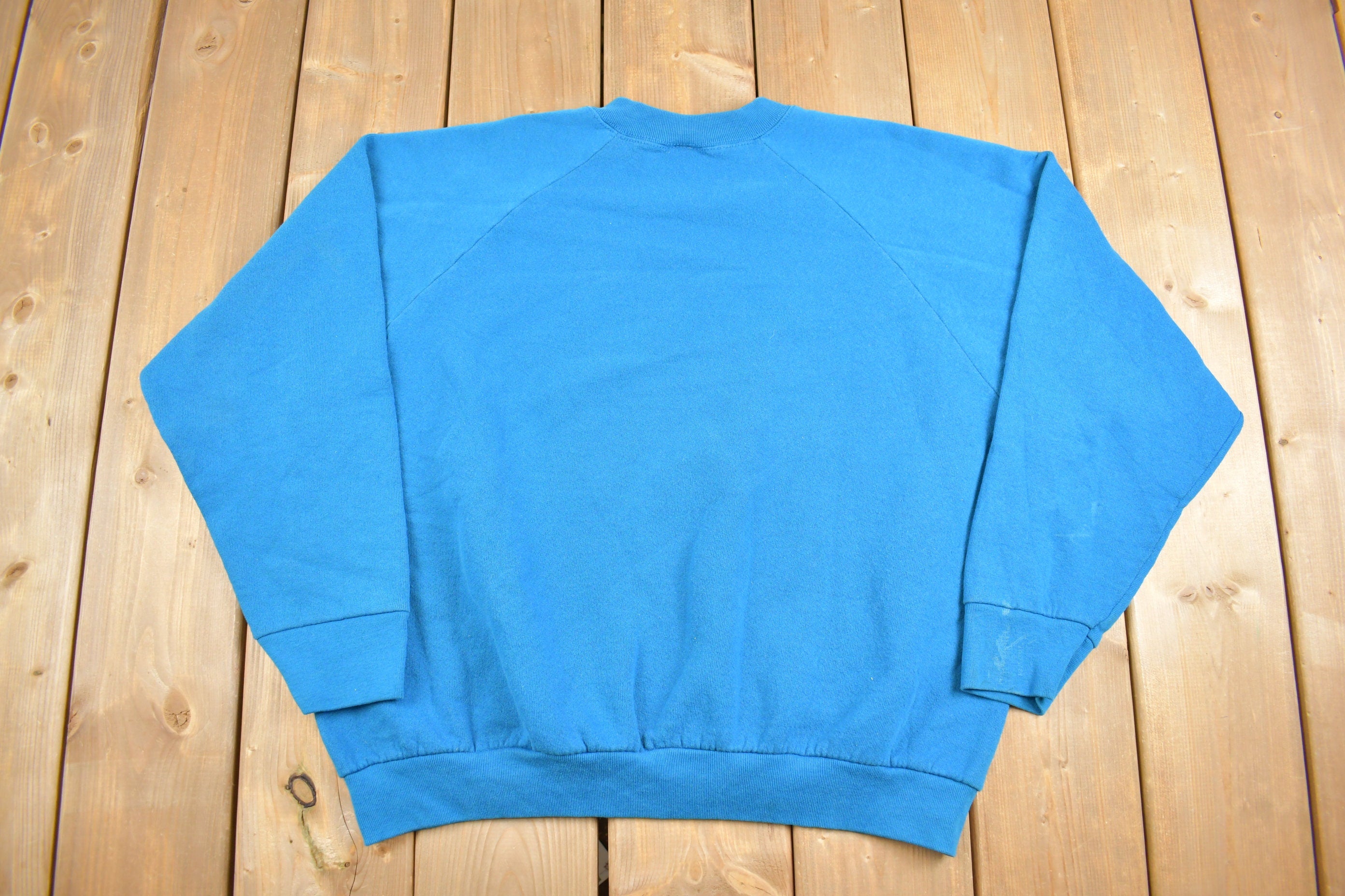 Vintage 1990s Fruit Of The Loom Blank Blue Raglan Crewneck Sweatshirt