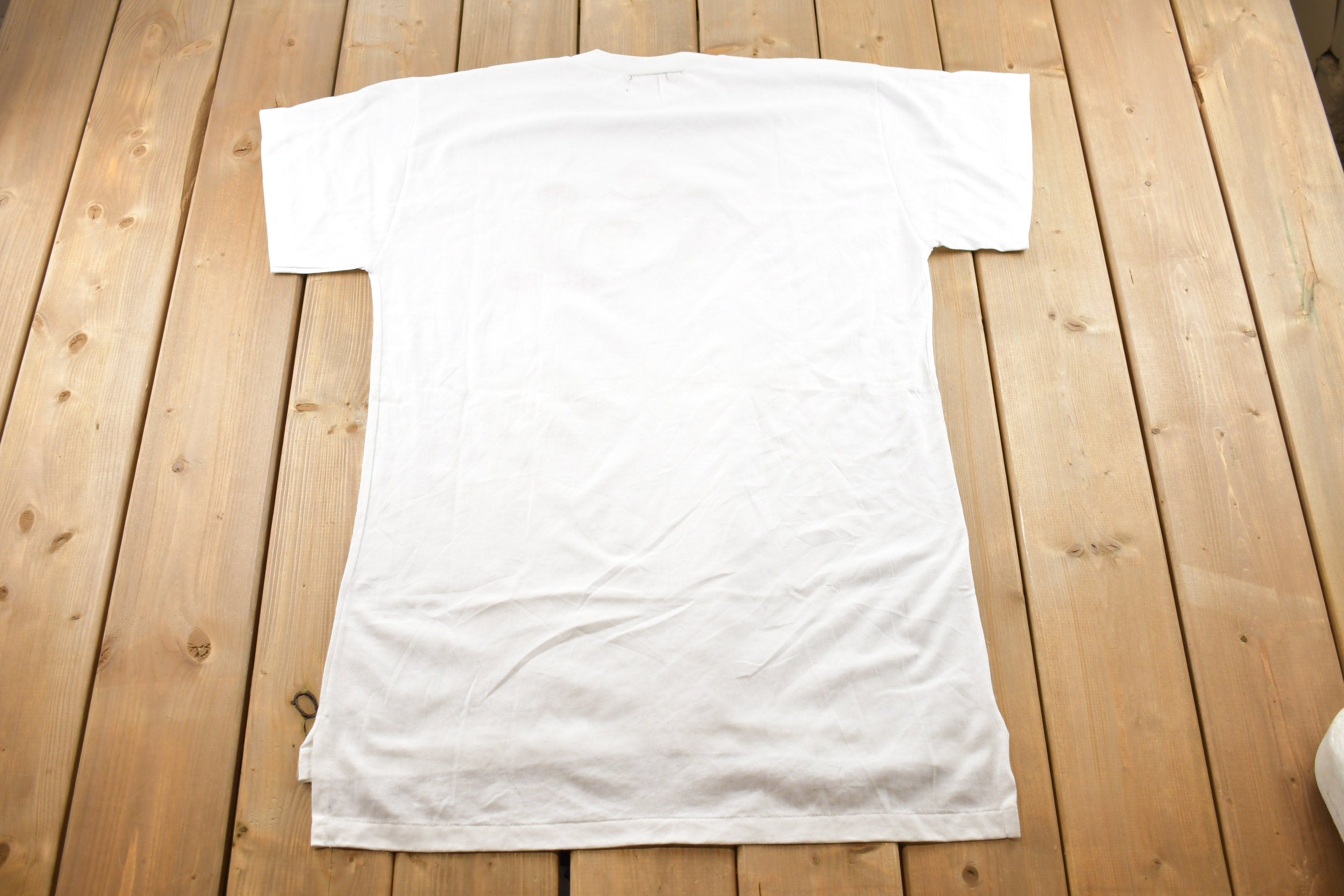 Vintage 1990 Cute Christmas Snowman Graphic T Shirt
