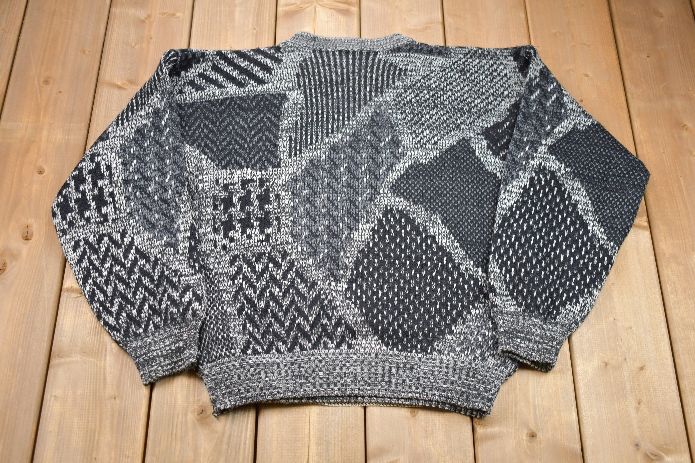 Vintage 1990s Expressions Knitted Sweater