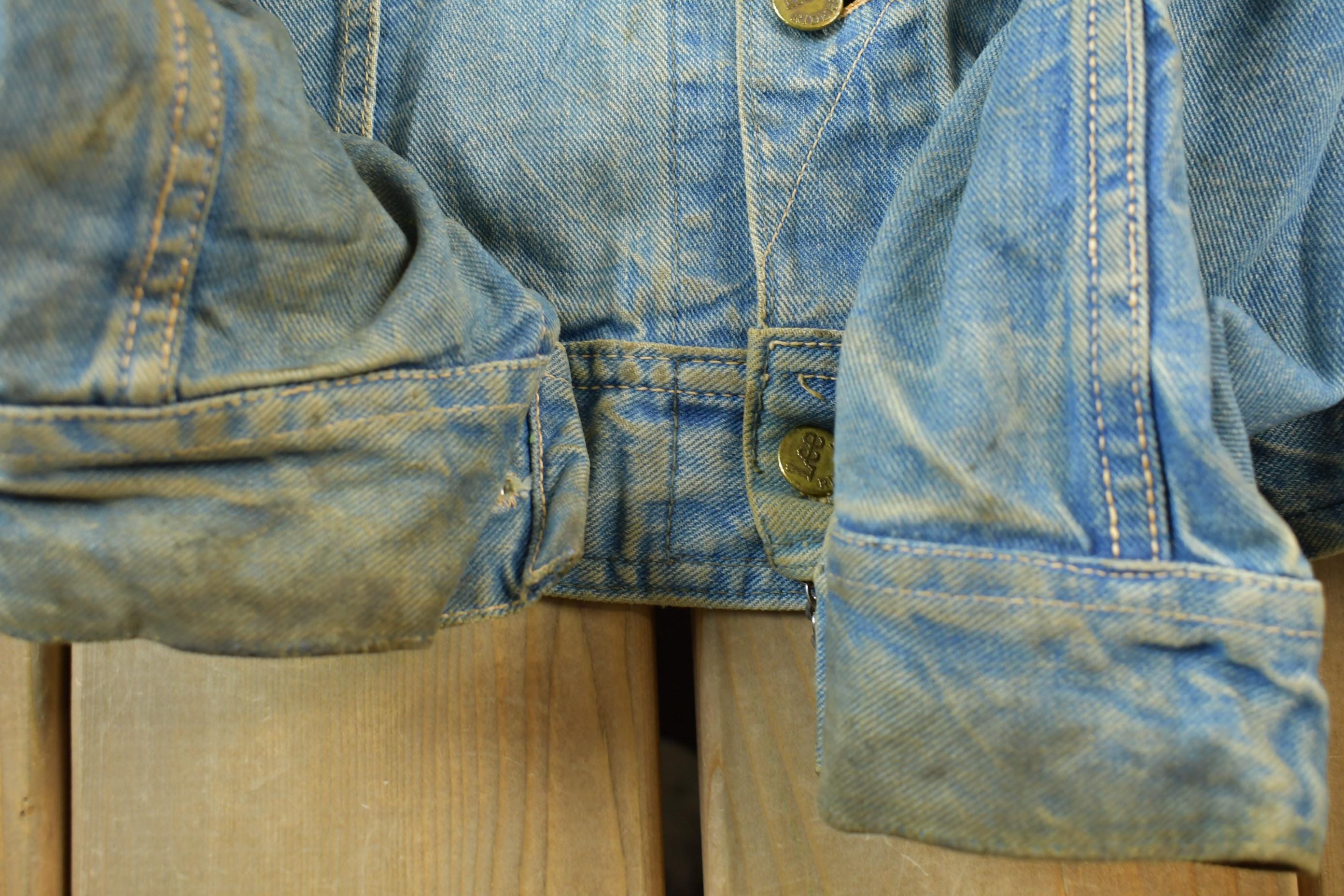 Vintage 1980s Lee Light Wash Jean Jacket Size S
