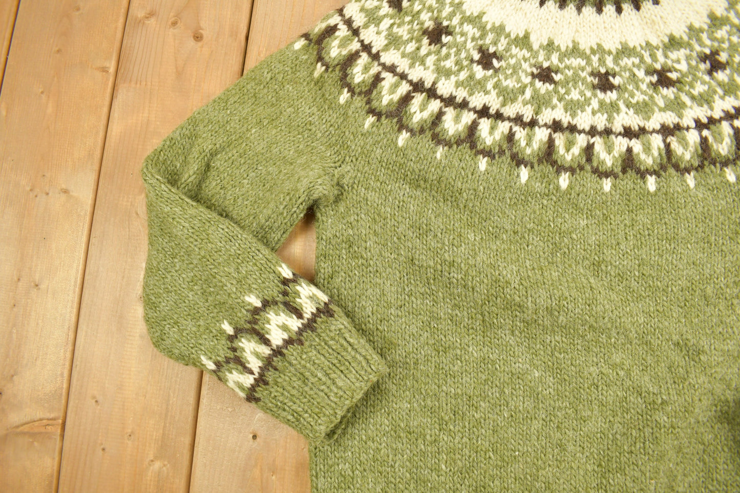 Vintage 1970s Green Nordic Knit Sweater Apres Ski / Vintage Knit / Abstract Patterns / Streetwear / Wool / Winter / Casual