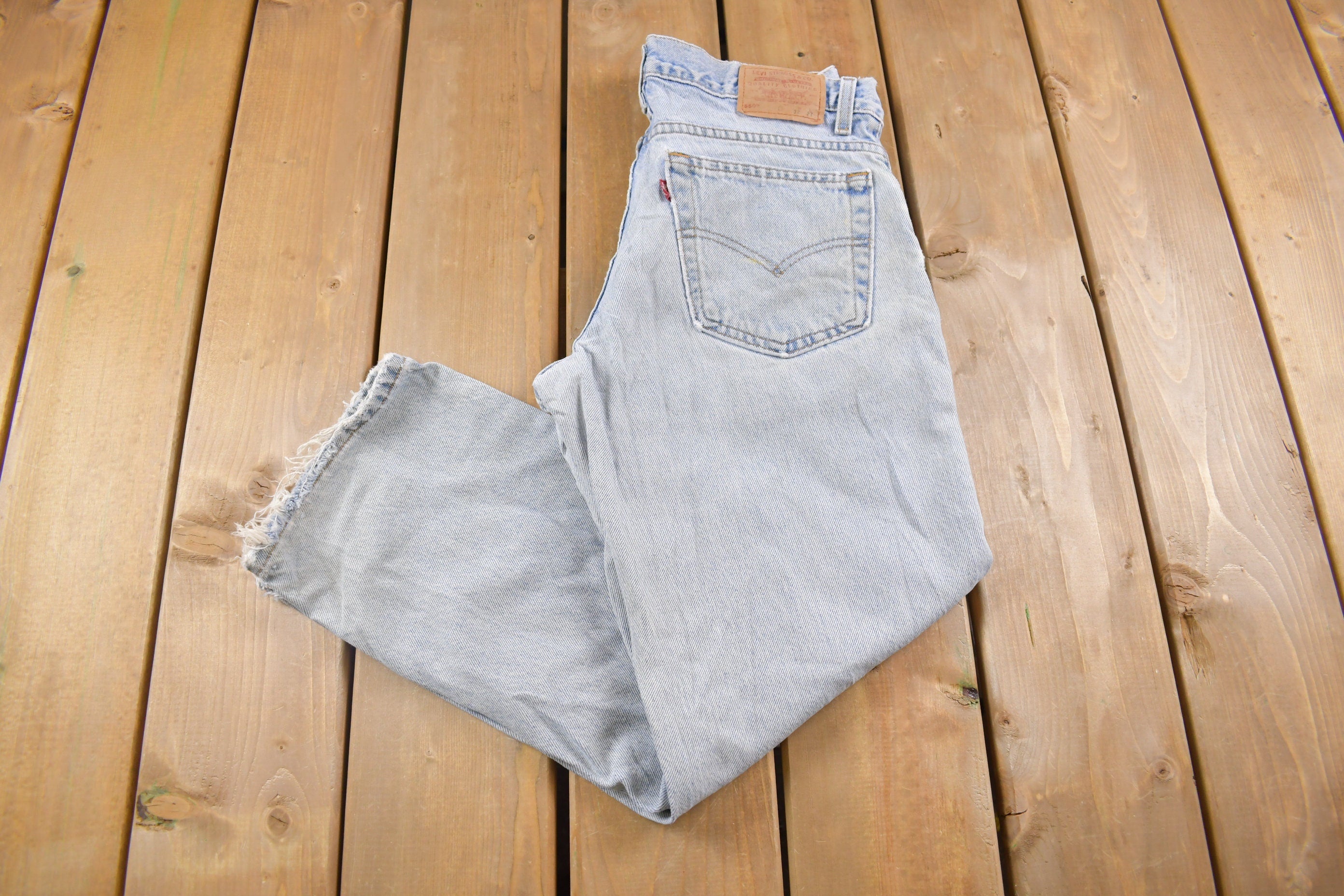 Vintage 1990s Levi's 550 Red Tab Distressed Jeans Size 32 x 27