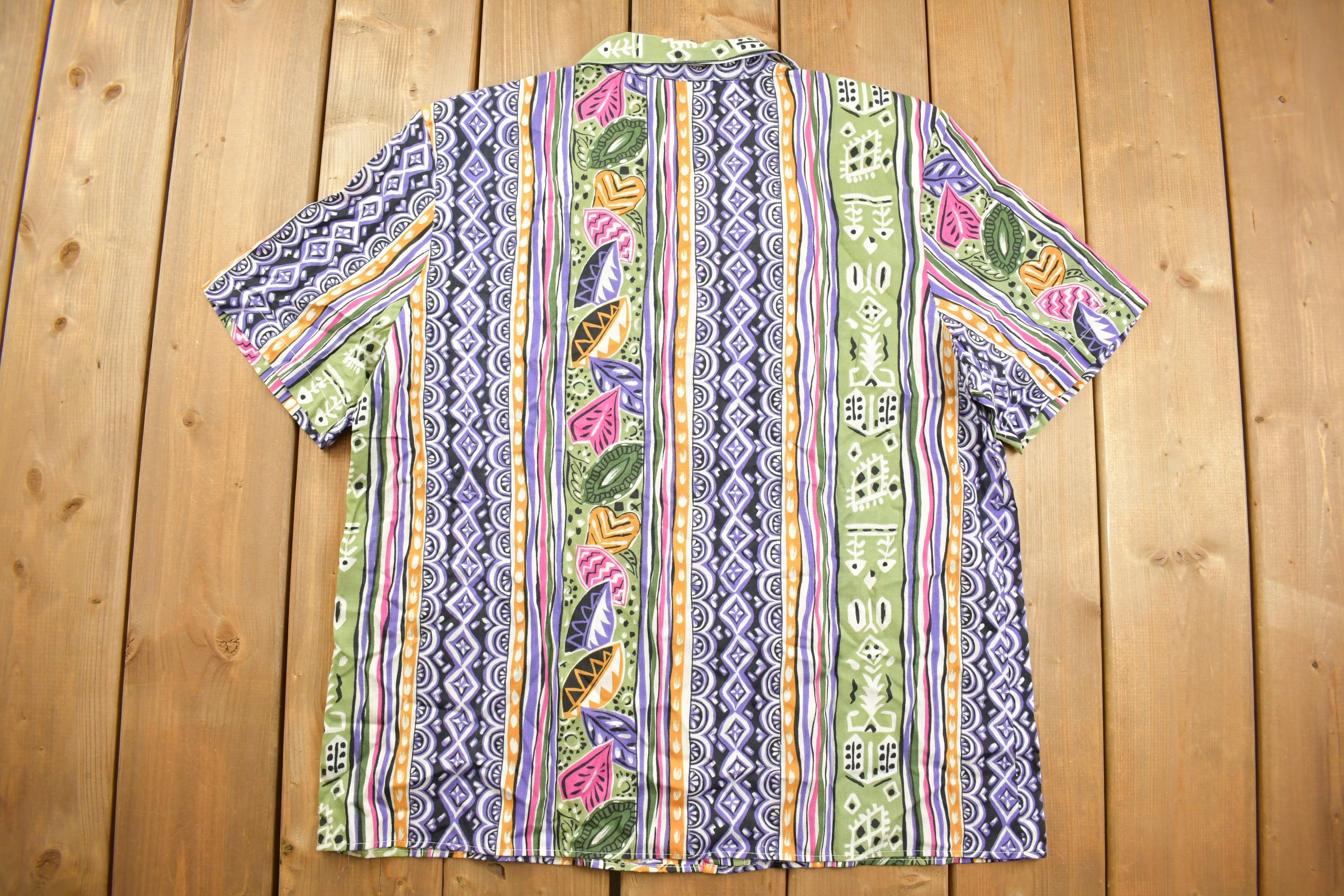 Vintage 1980s Cape Cod Sportswear Abstract Floral Button Up Shirt