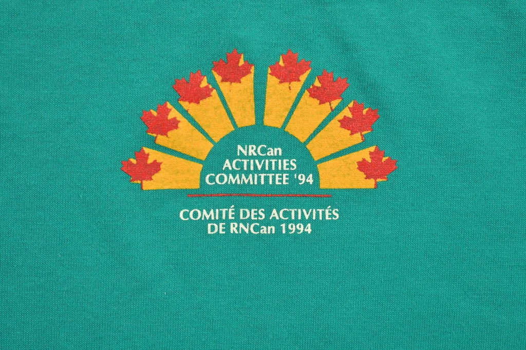 Vintage 1994 NRCan Activites Committe Graphic T-Shirt