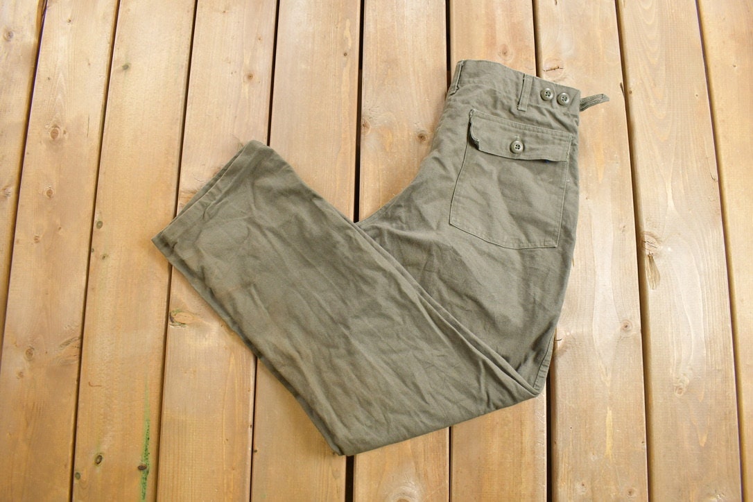 Vintage 1970s OG 107 Military Style Green Pants Size 30 x 31