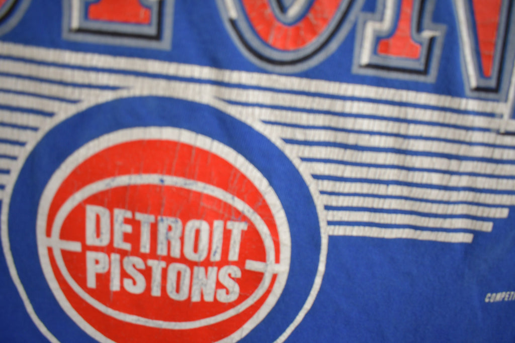 Vintage 1990s Detroit Pistons NBA Graphic T-Shirt