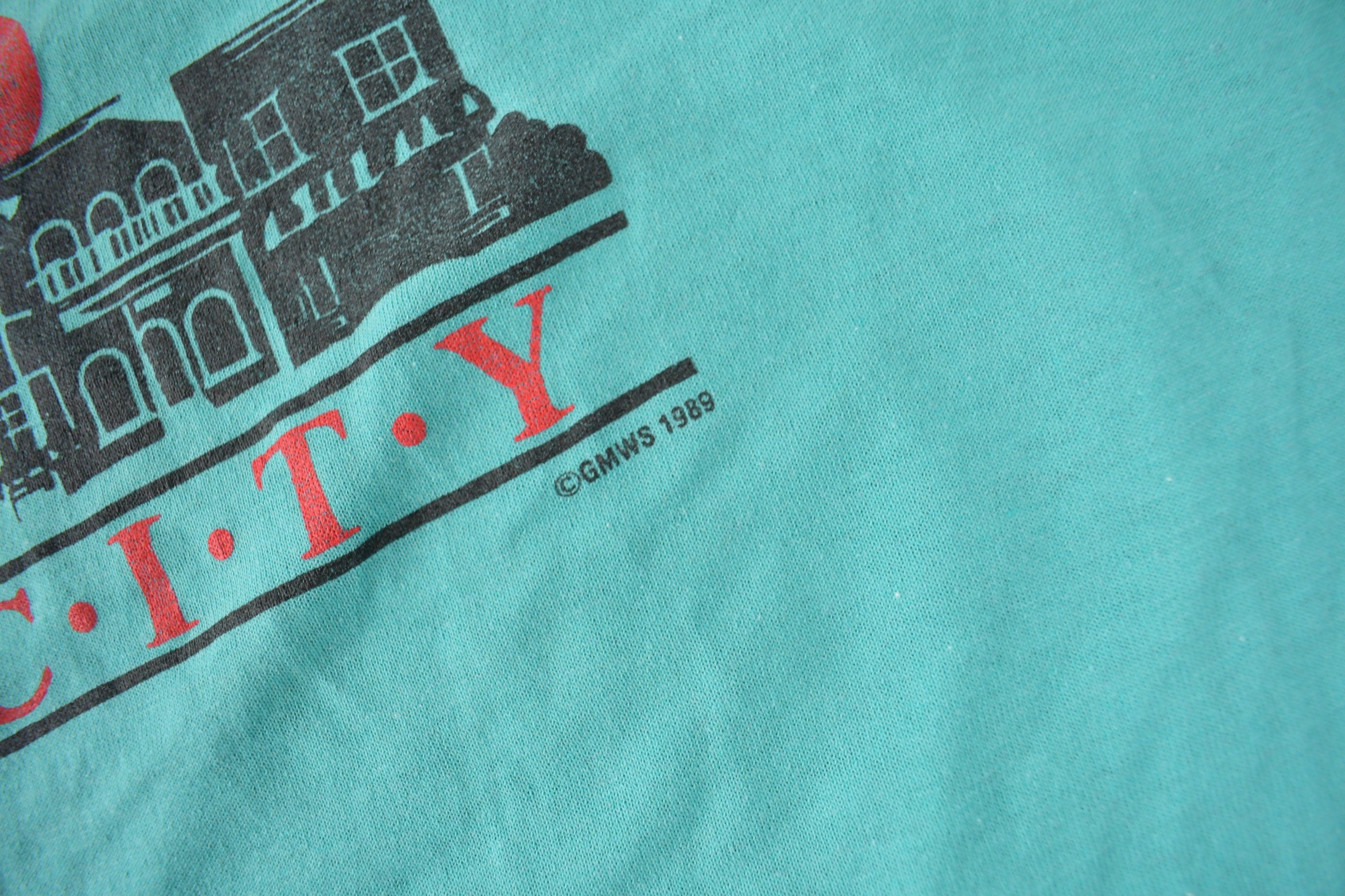 Vintage 1989 Park City Utah Souvenir Travel T Shirt Made In USA Size L