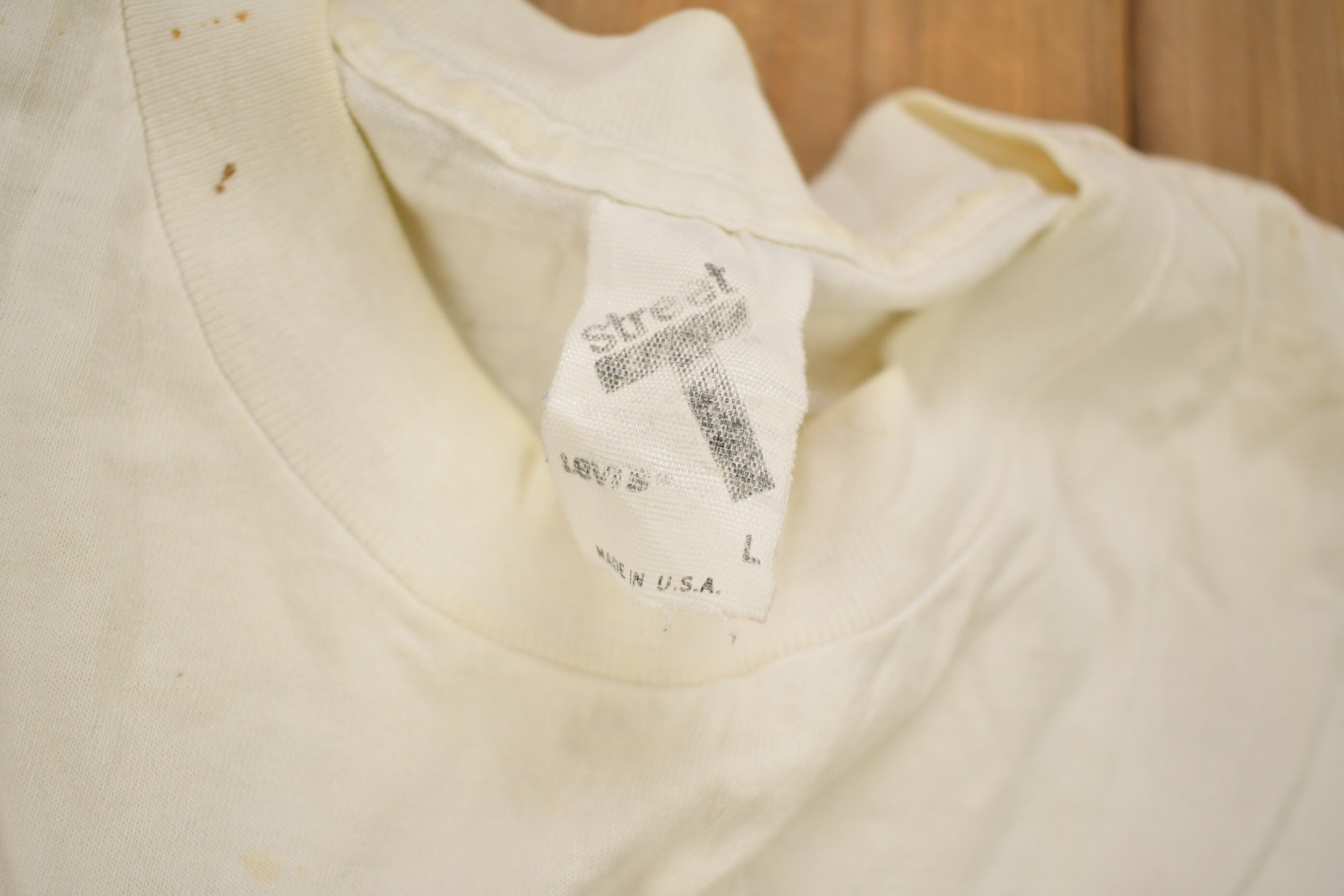 Vintage 1989 Levi's 501 Basketball Graphic T Shirt