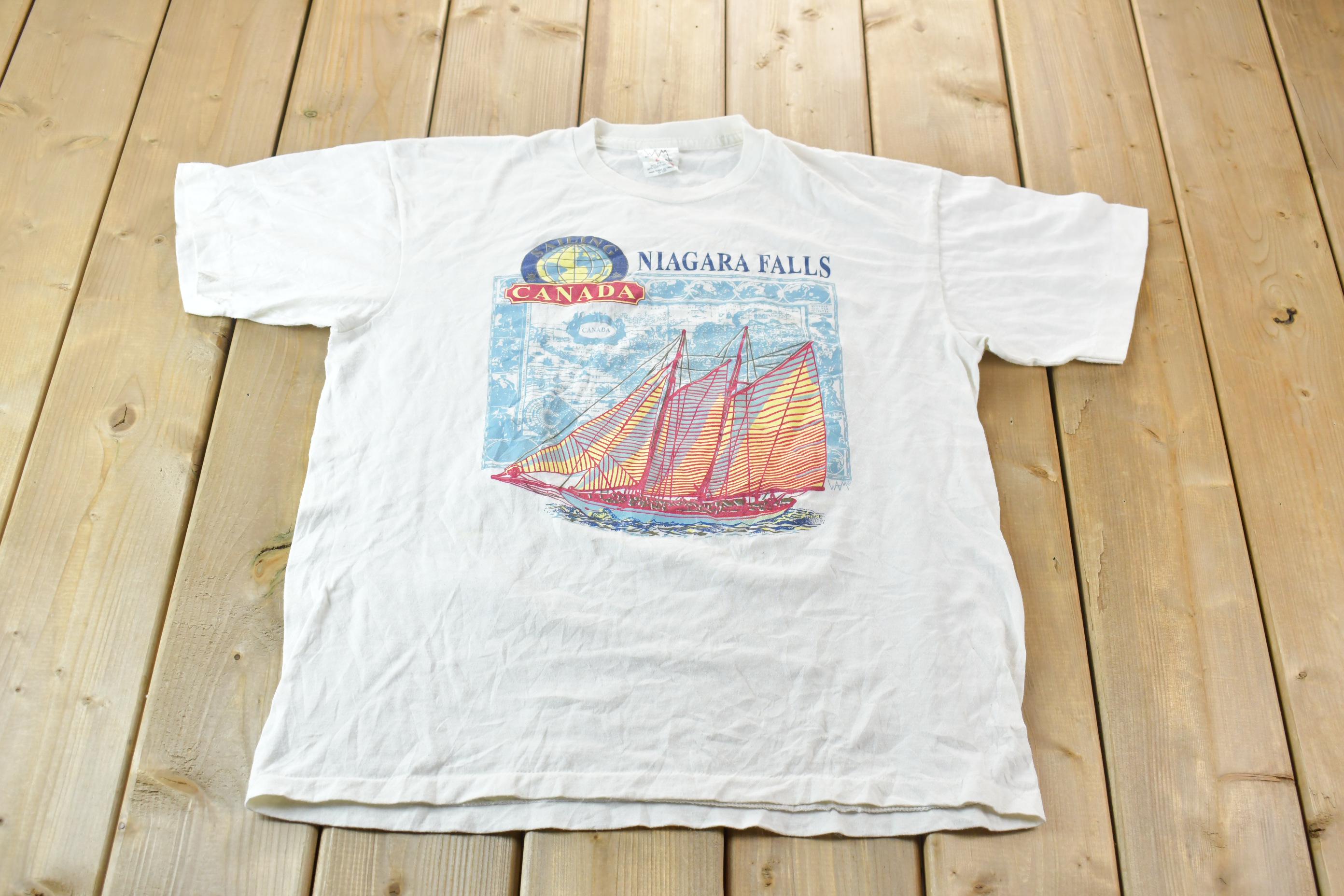 Vintage 1990s Souvenir Travel T-Shirt Made In Canada