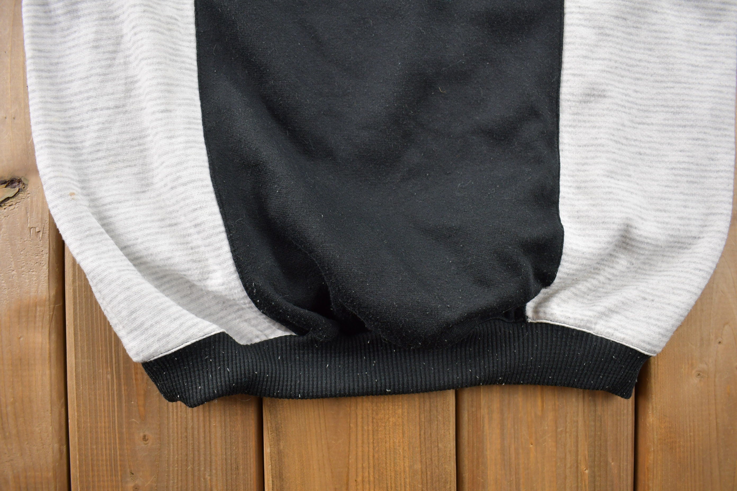 Vintage 1990s Active A New Vision Graphic Crewneck Sweatshirt