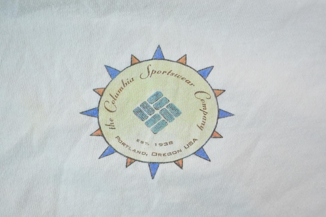 Vintage 1990s Columbia Fish Compass Theme Graphic T-Shirt