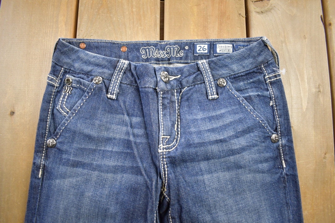 Vintage Y2K Miss Me Bedazzled Low Rise Jeans Size 26x31