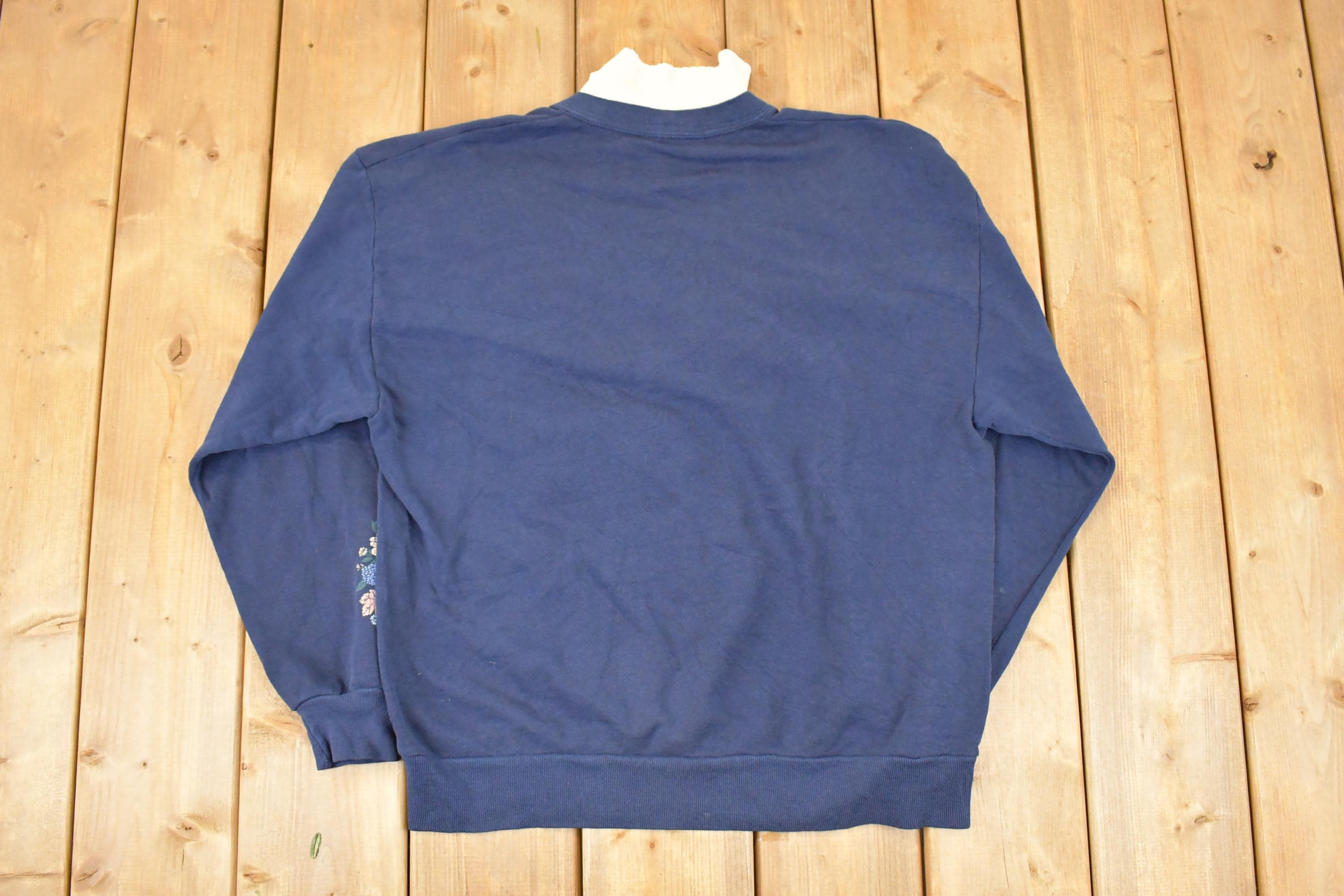 Vintage 1990s Floral Graphic Print Collared Sweatshirt Women's L