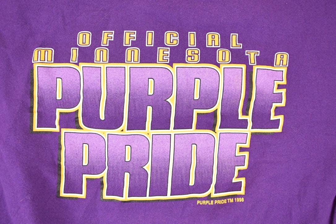 Vintage 1998 Minnesota Purple Pride Graphic Print NFL Crewneck Sweatshirt Men's L