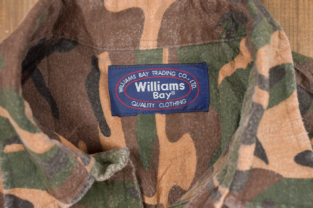 Vintage 1990s William's Bay Camo Button Up Shirt