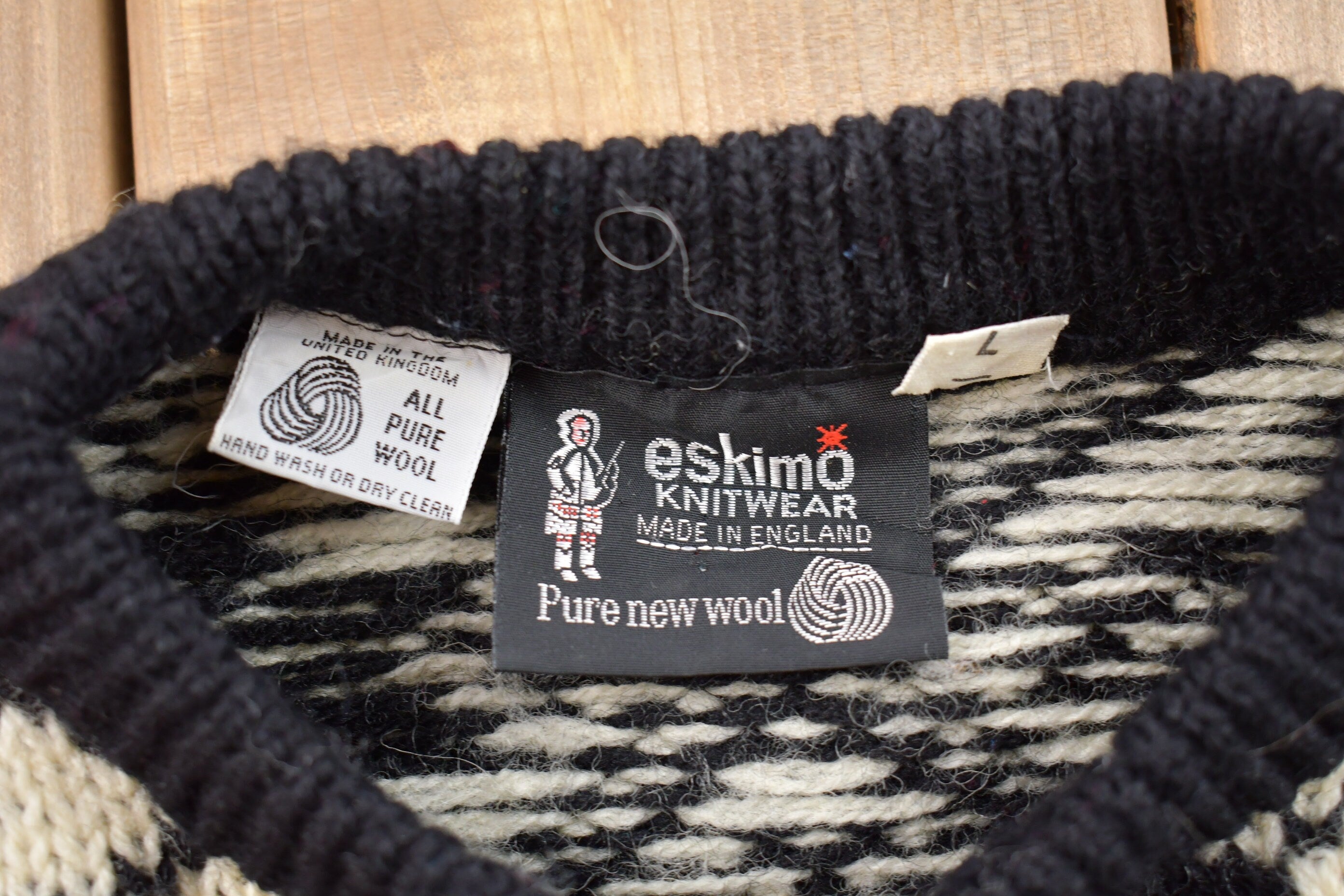 Vintage 1990s Eskimo All Over Print Knitted Sweater