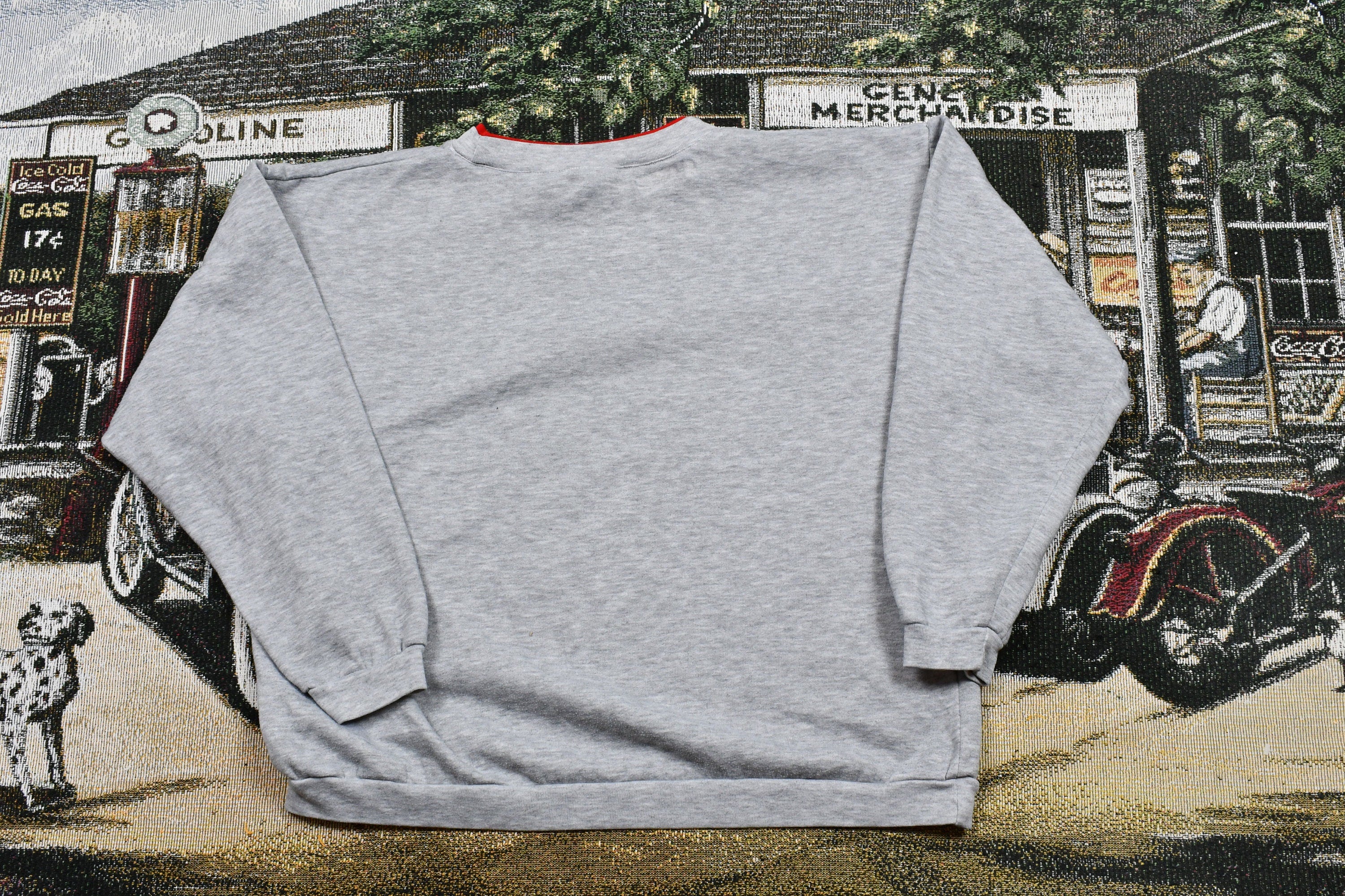Vintage 1990s Jaclyn Smith Sport Flower Embroidered Crewneck