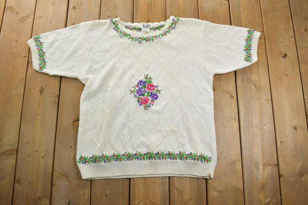 Vintage 1990s Kari Floral Design Knit Crewneck Shortsleeve Sweater