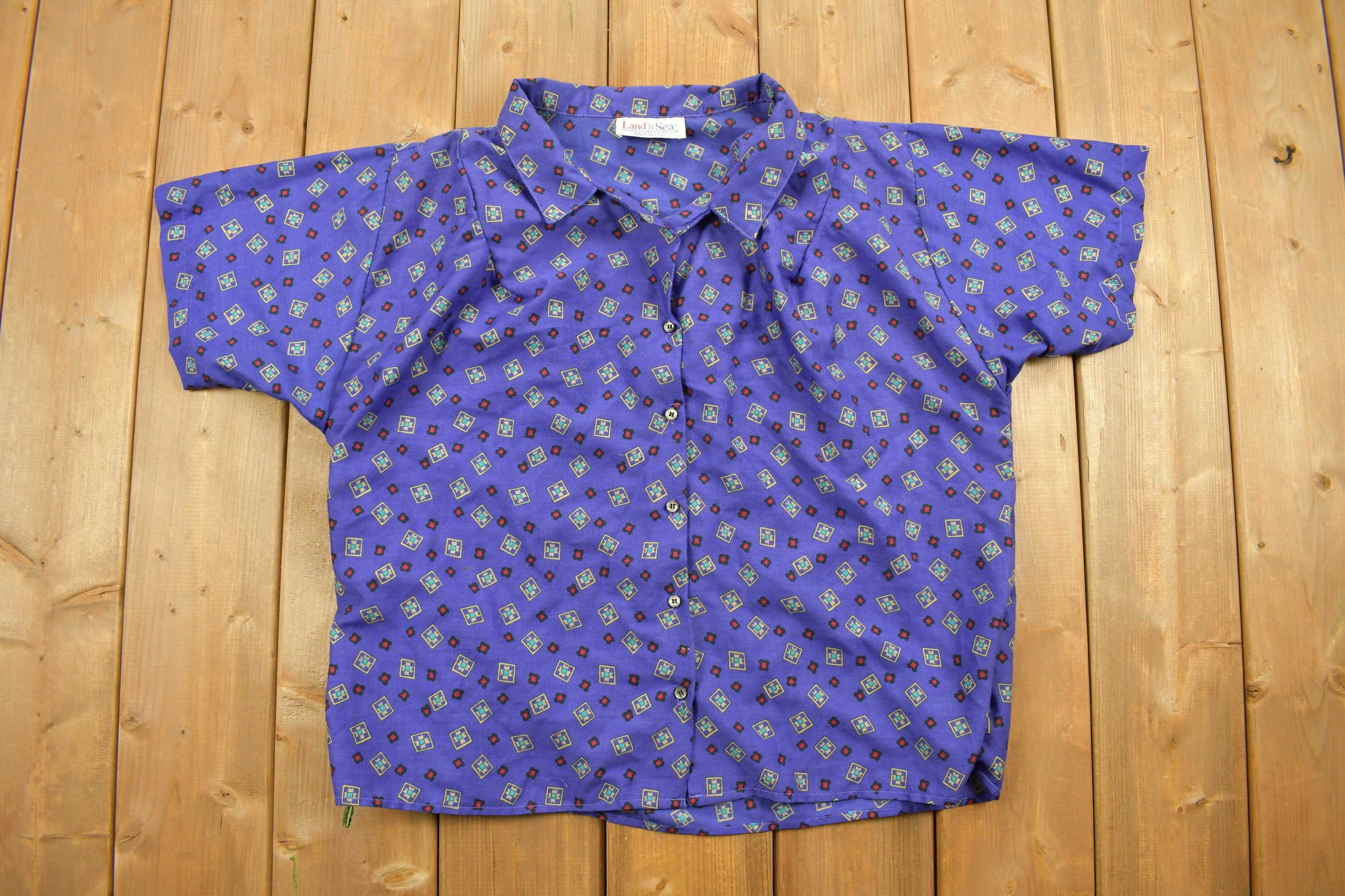 Vintage 1980s All Over Print Land & Sea Button Up Shirt