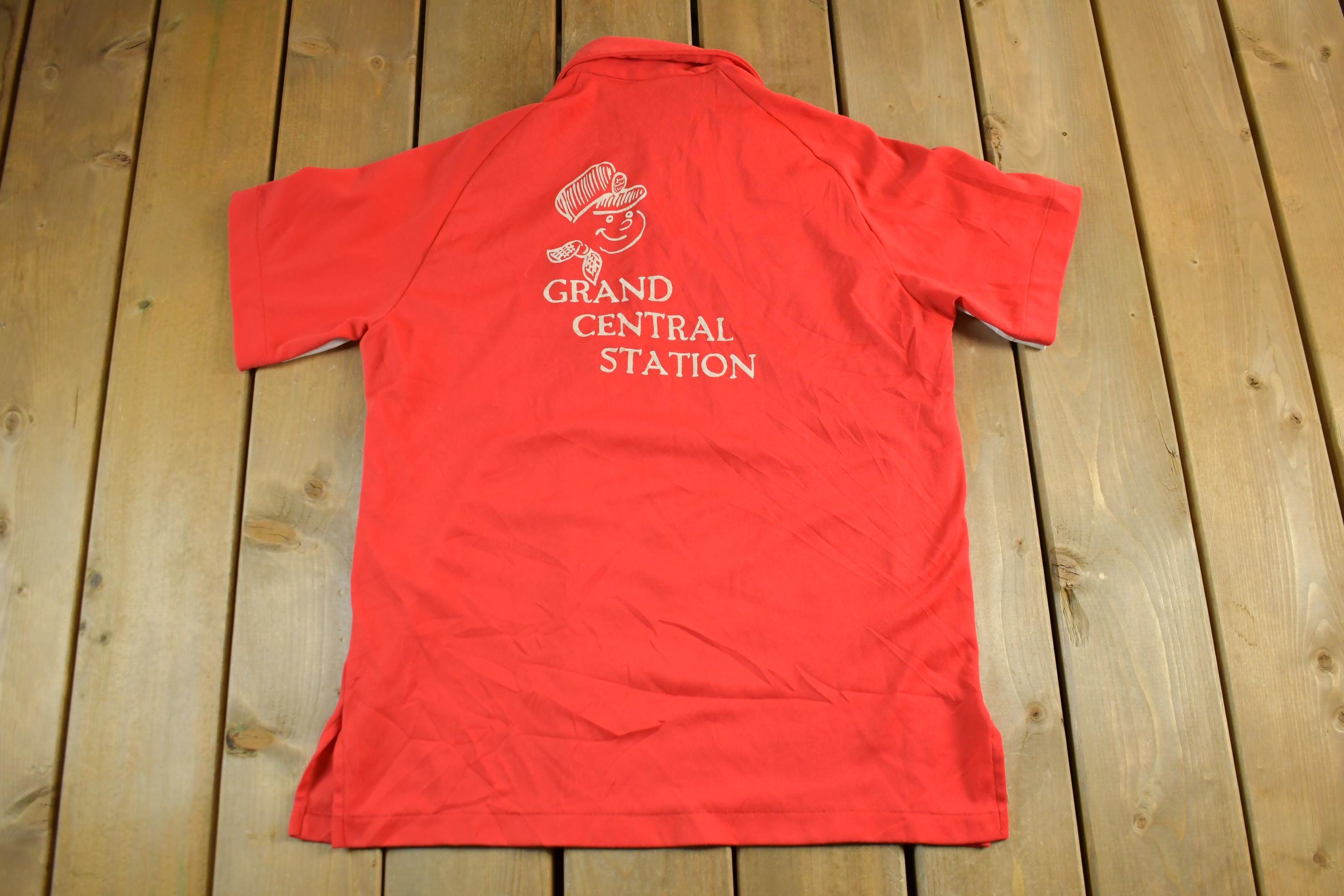 Vintage 1970s Hilton Grand Central Station Bowling Shirt Men's Large