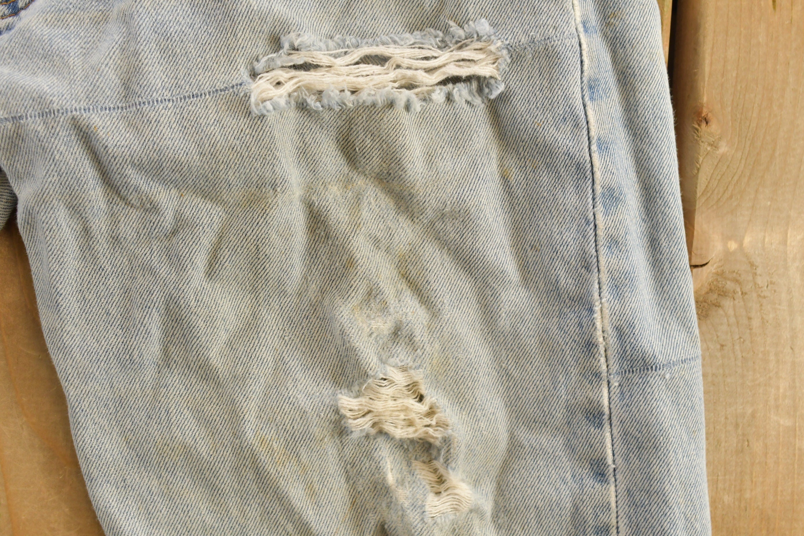 Vintage 1990s Levi's 501 Red Tab Denim Jeans Size 32 x 32.5
