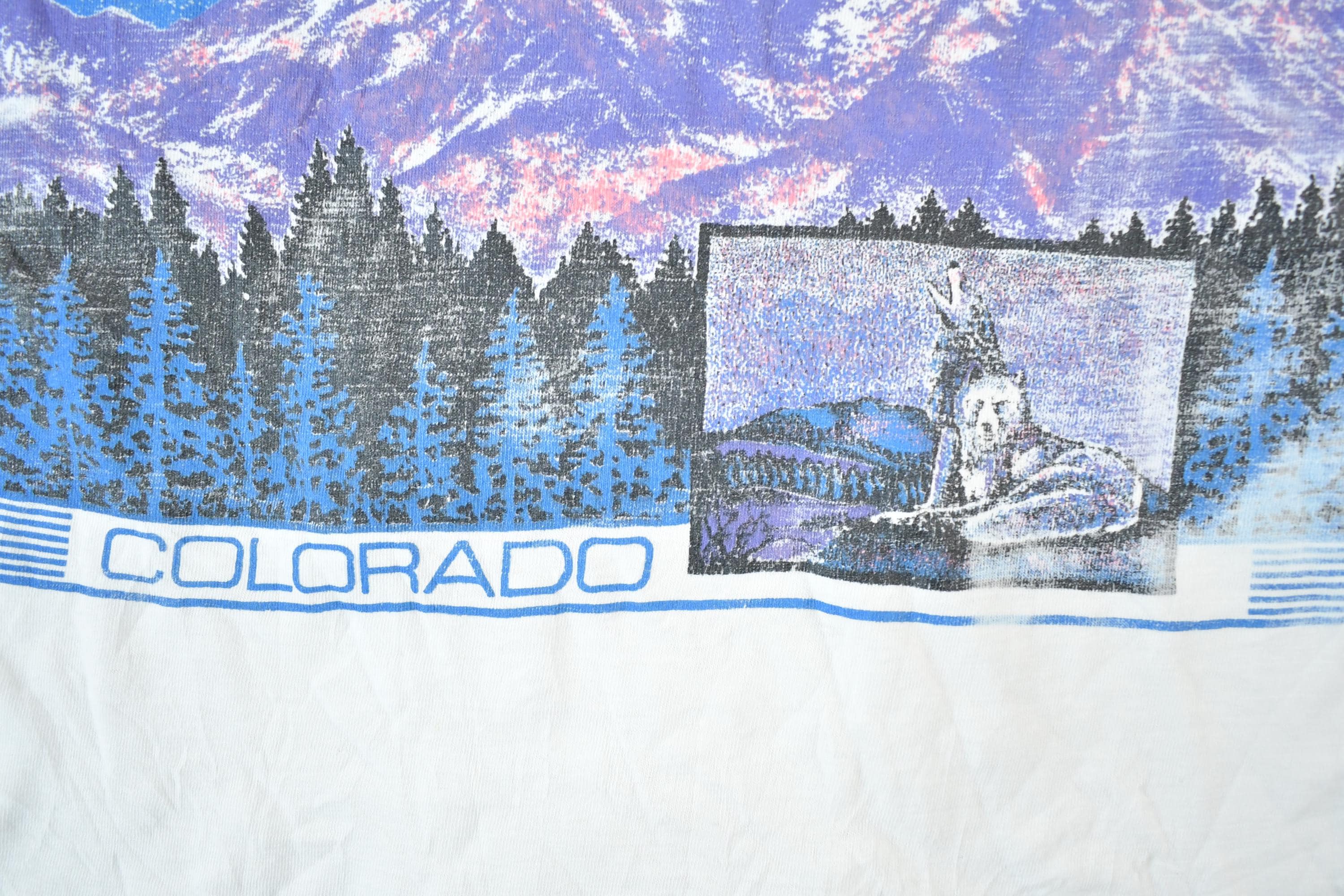Vintage 1990s Colorado Howling Wolf Souvenir T-Shirt Mens L