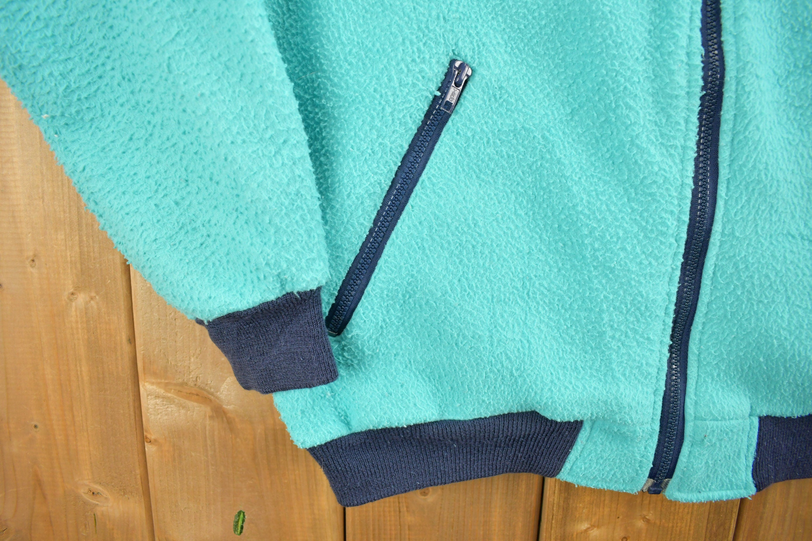 Vintage 1990s White Sierra Full Zip Up Fleece Sweater