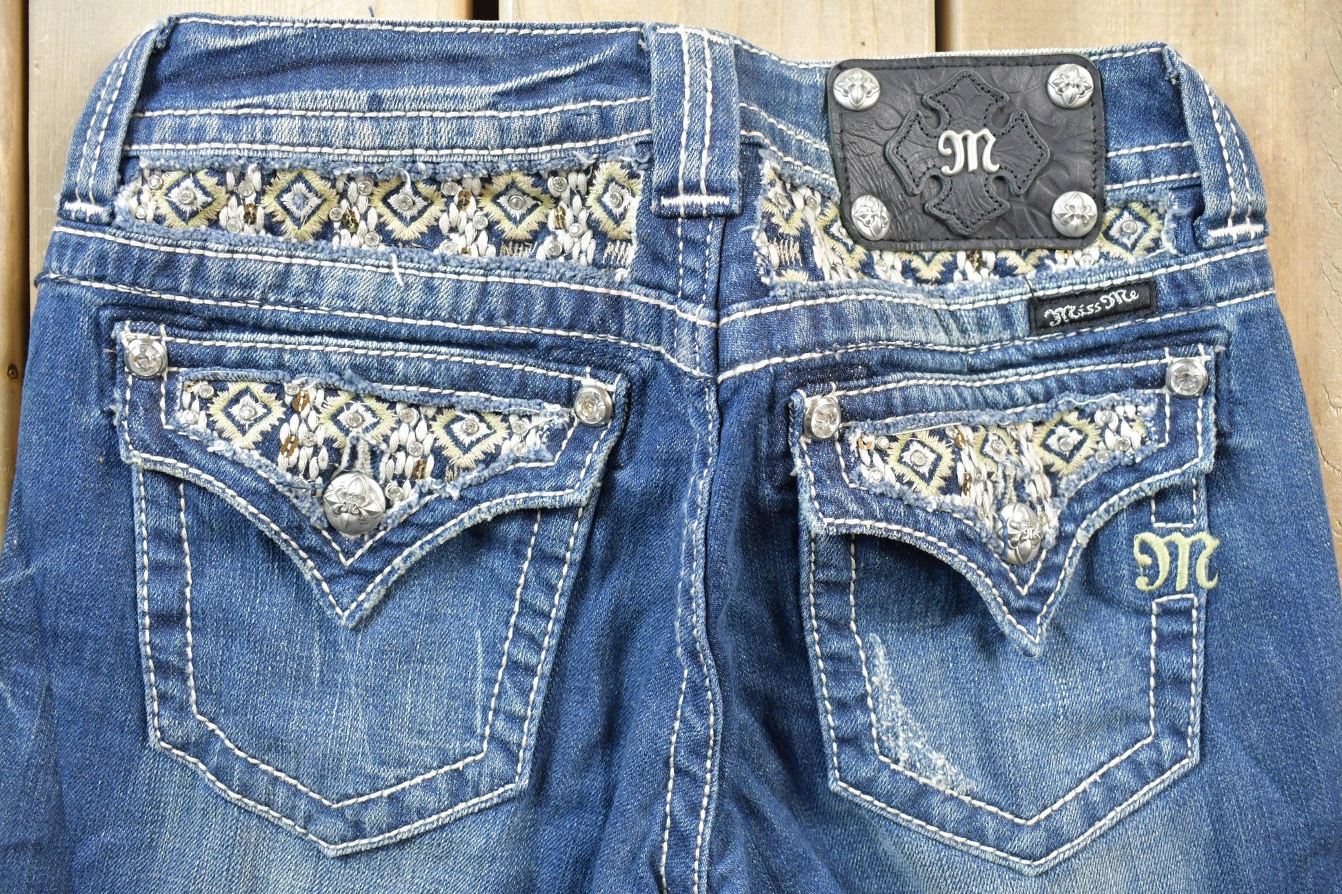 Vintage Y2K Miss Me Bedazzled Low Rise Jeans Size 26x31