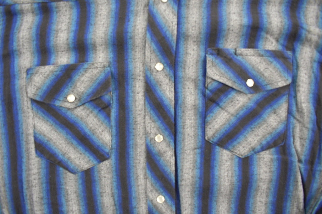Vintage 1990s Wrangler Western Wear Snap Button Up Shirt