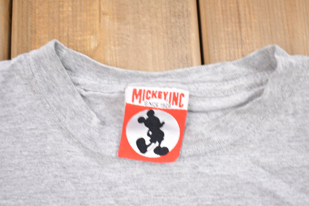 Vintage 1990s Walt Disney World Mickey Mouse Graphic T-Shirt