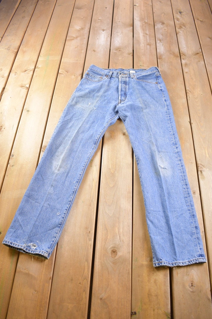 Vintage 1990s Levi Red Tab Jeans Size 31 x 32