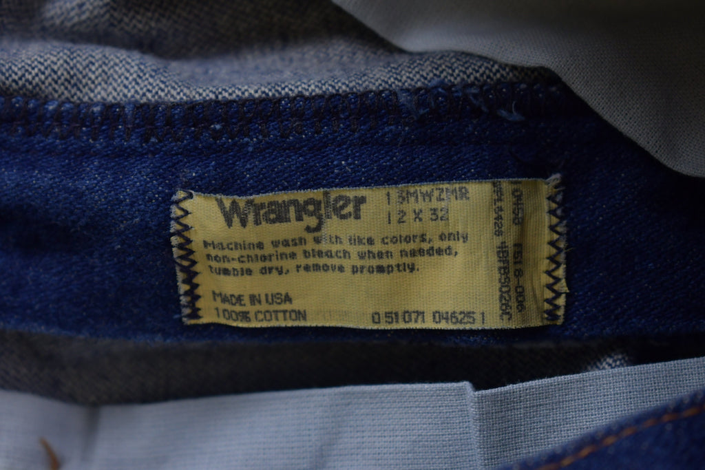 Vintage 1990's Wrangler Dark Blue Jeans 28 x 31