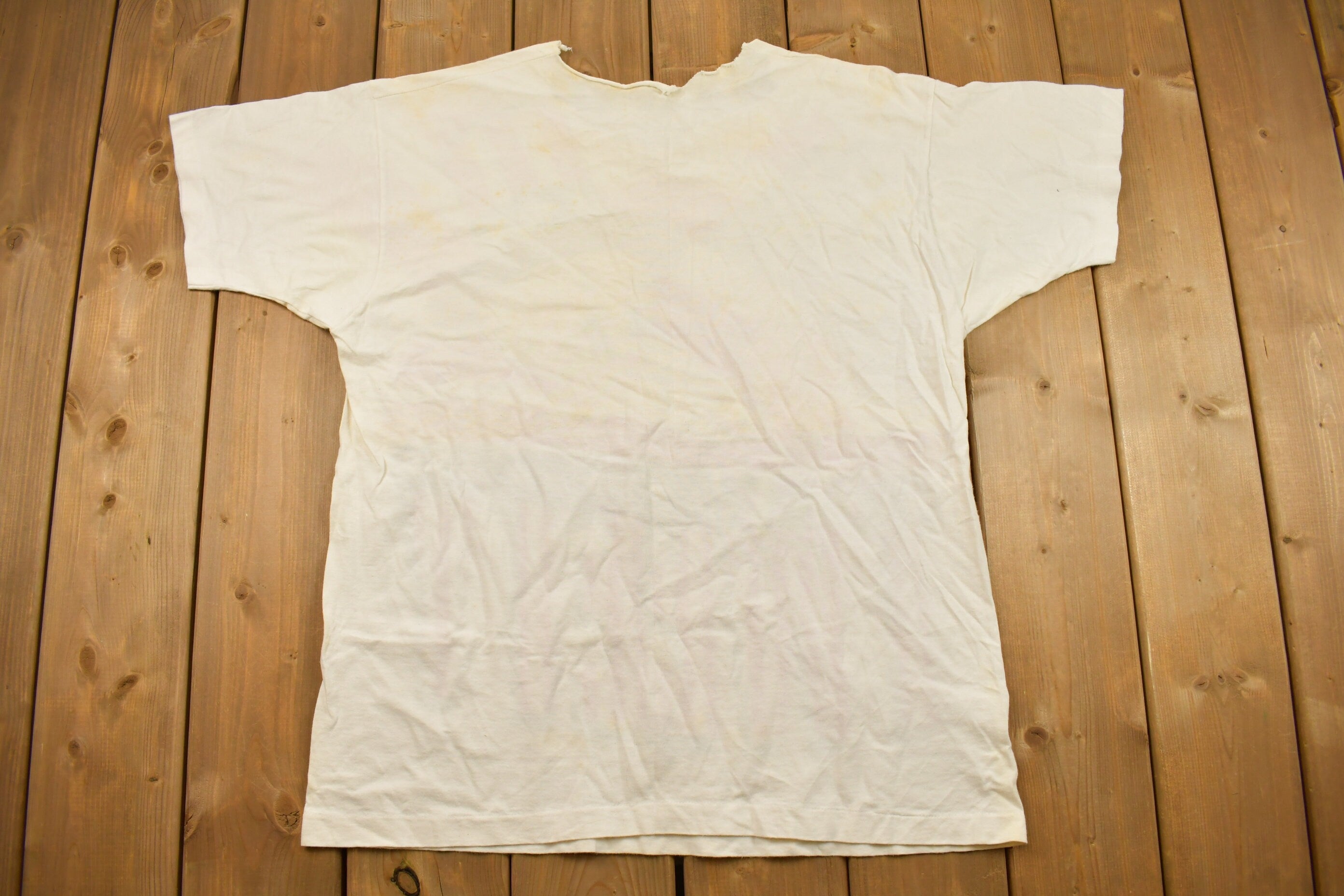 Vintage 1995 All Over Tweety Bird Graphic T Shirt