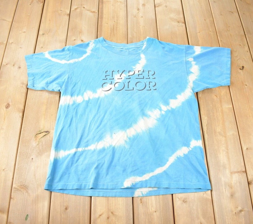Vintage 1990s Hyper Color Single Stitch Graphic T Shirt
