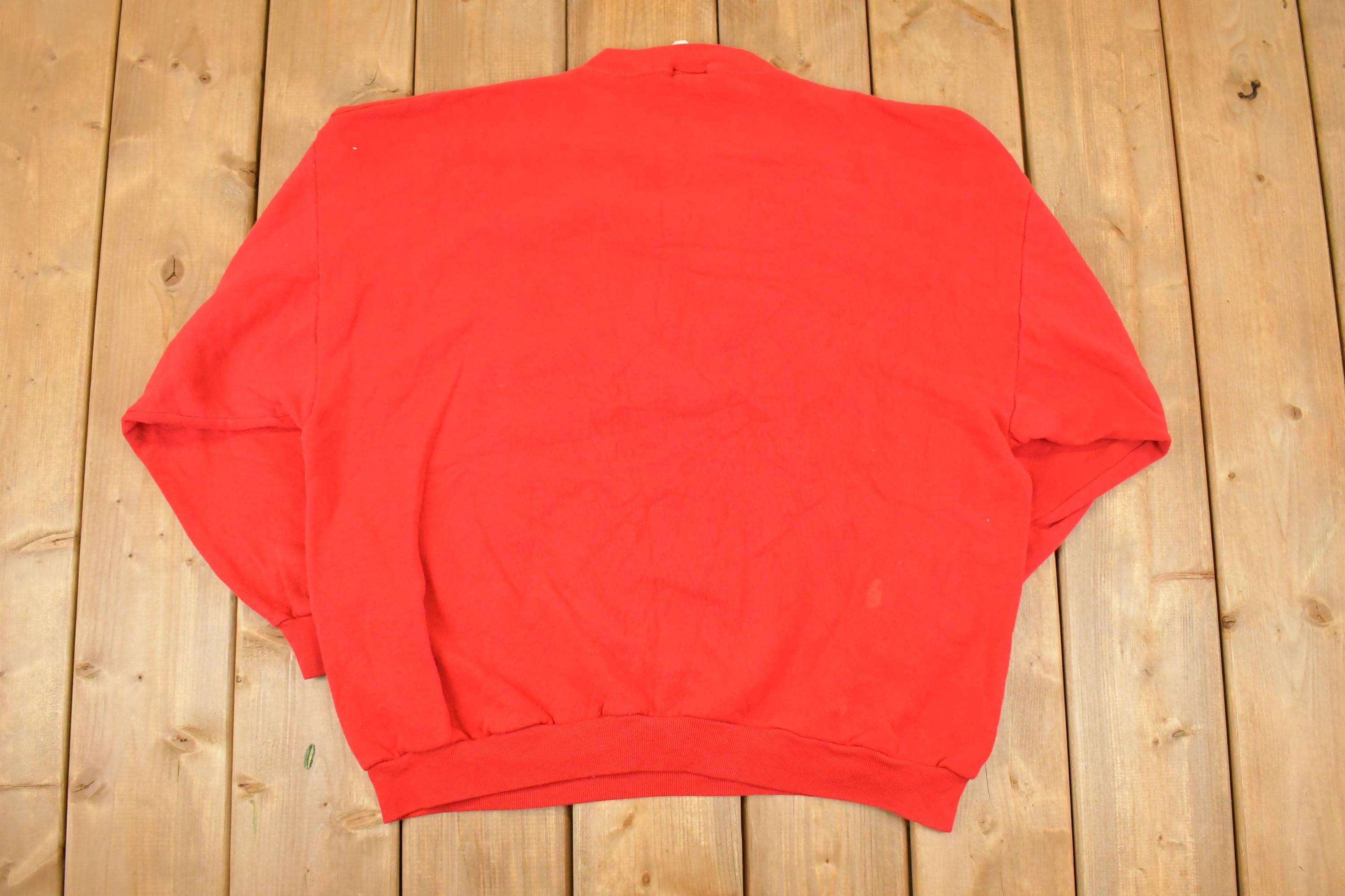 Vintage 1996 Tweety Bird I Didn't Do It Looney Tunes Cartoon Graphic Print Crewneck Sweater