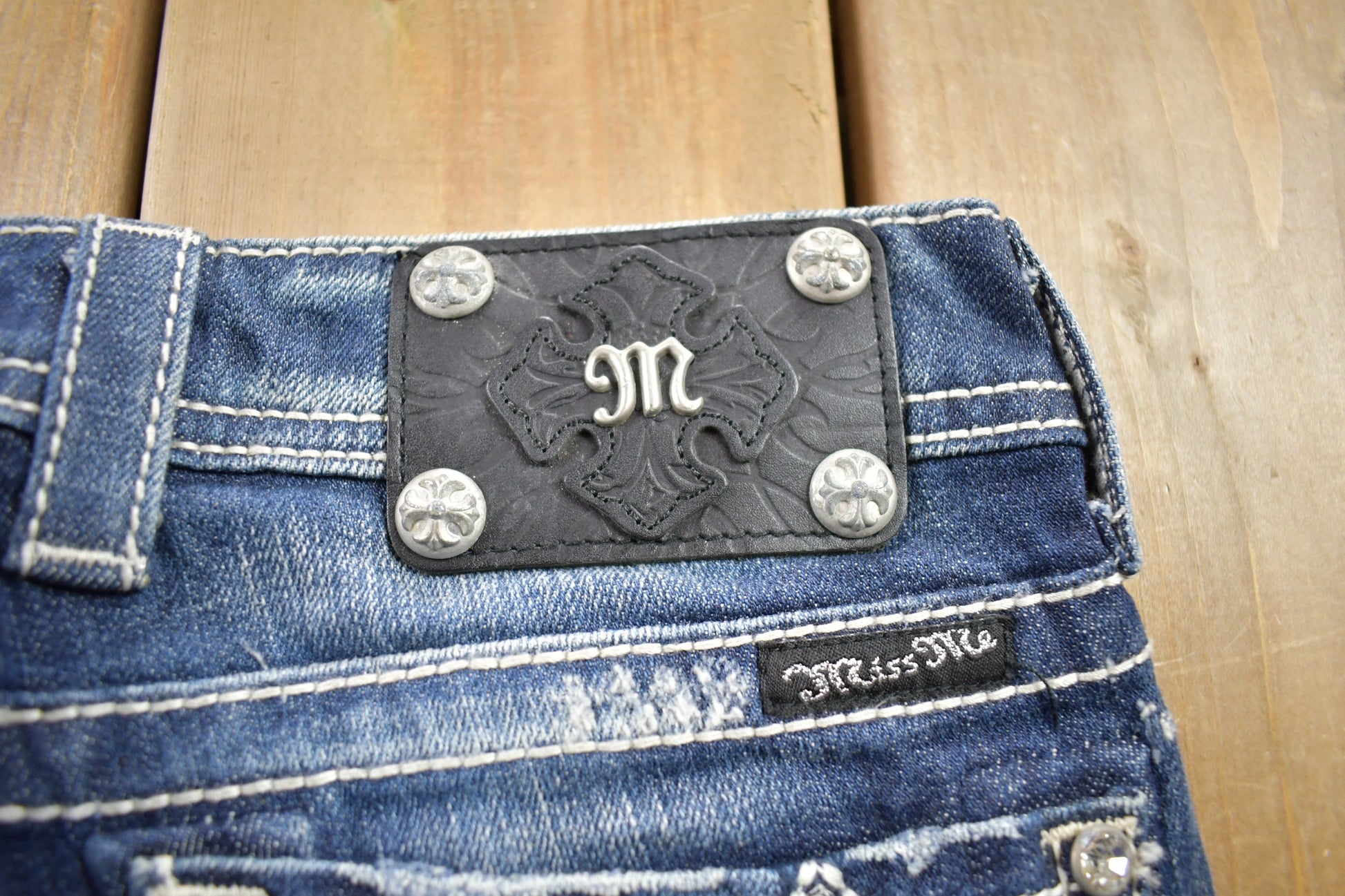Vintage Y2K Miss Me Bedazzled Low Rise Jeans Size 26x33