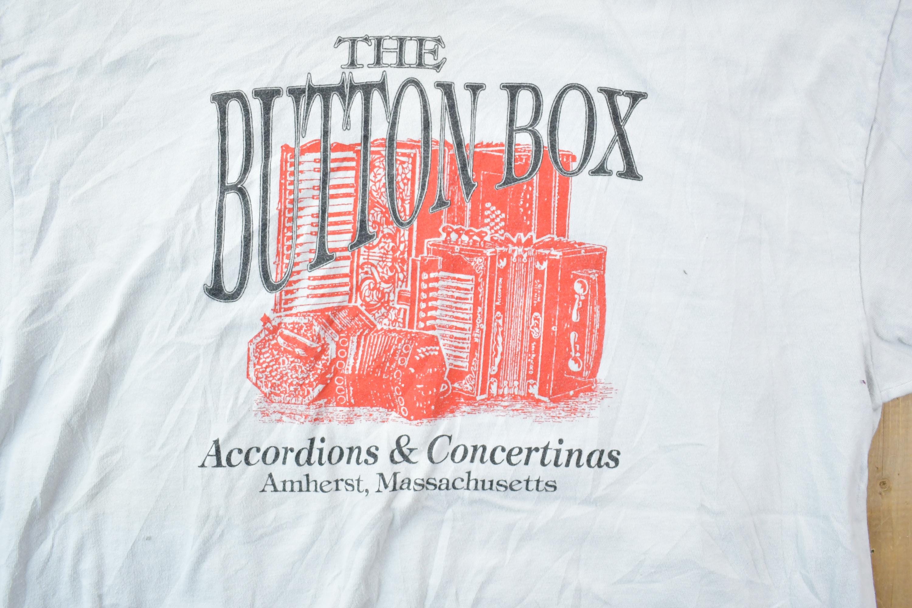Vintage 1990s The Button Box Accordion Concertinas Souvenir T-Shirt