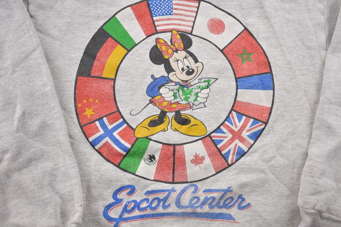 Vintage 1990s Minnie Mouse Disney Epcot Center Crewneck