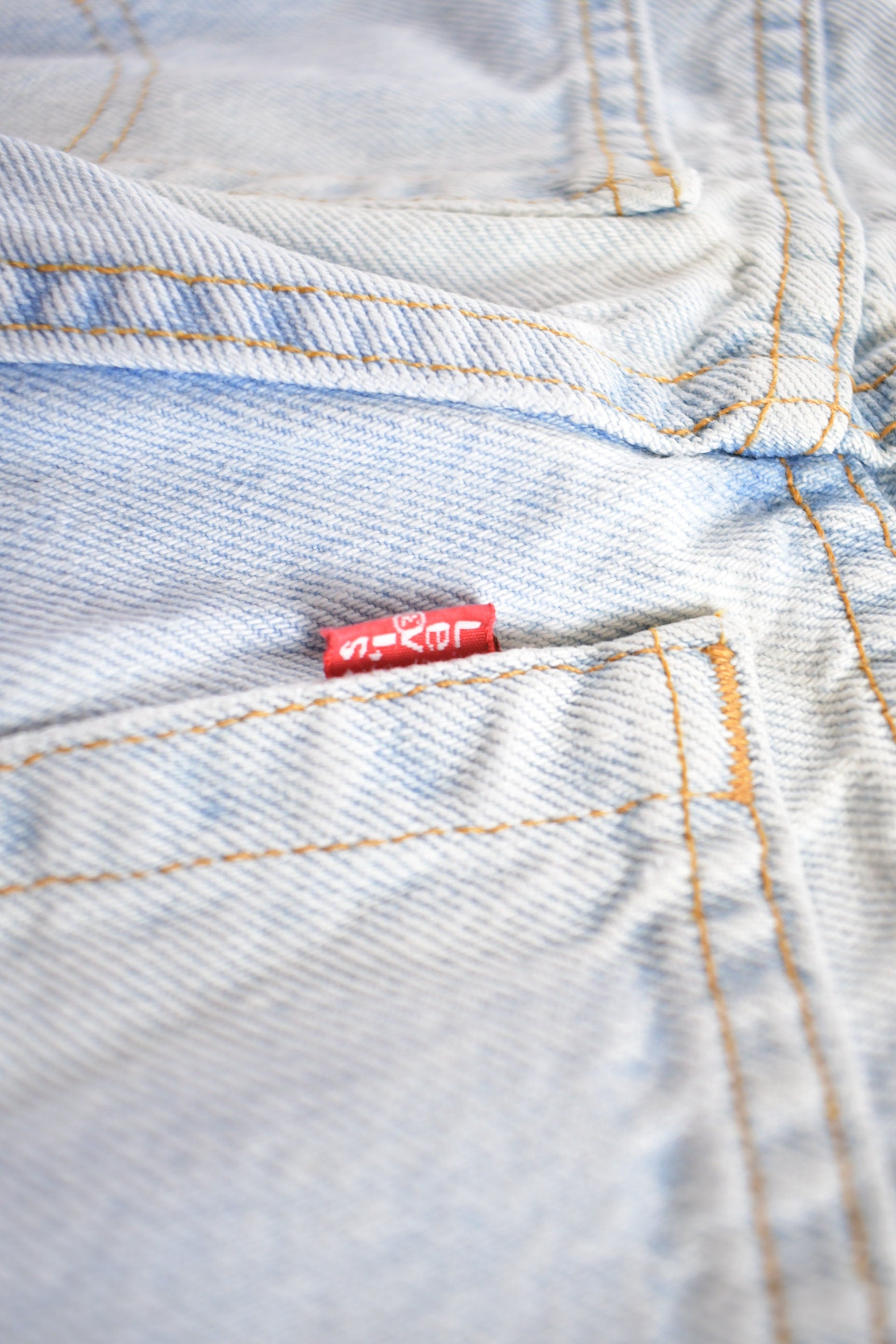 Vintage 1990s Levi's 550 Relaxed Fit Jeans Size 31x27