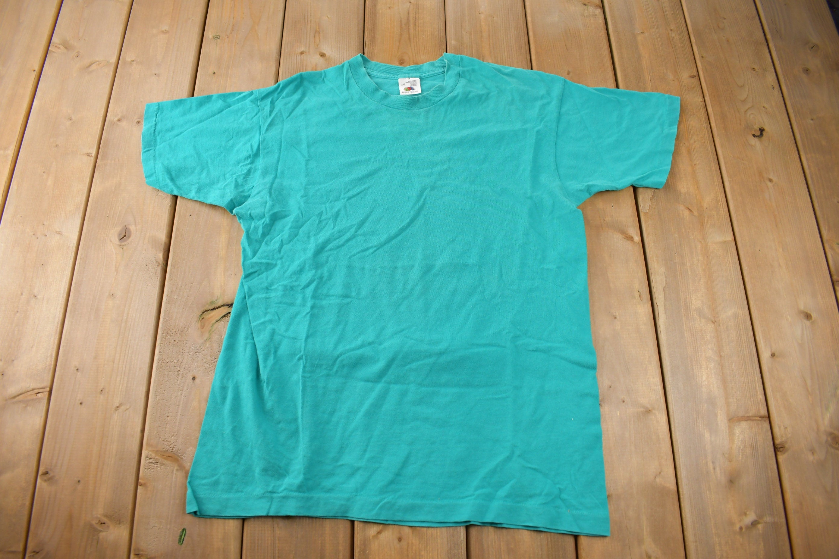 Vintage 1990s The Family Circle Co-Ed Volleyball Single Stitch Graphic T Shirt Made In Canada Size L