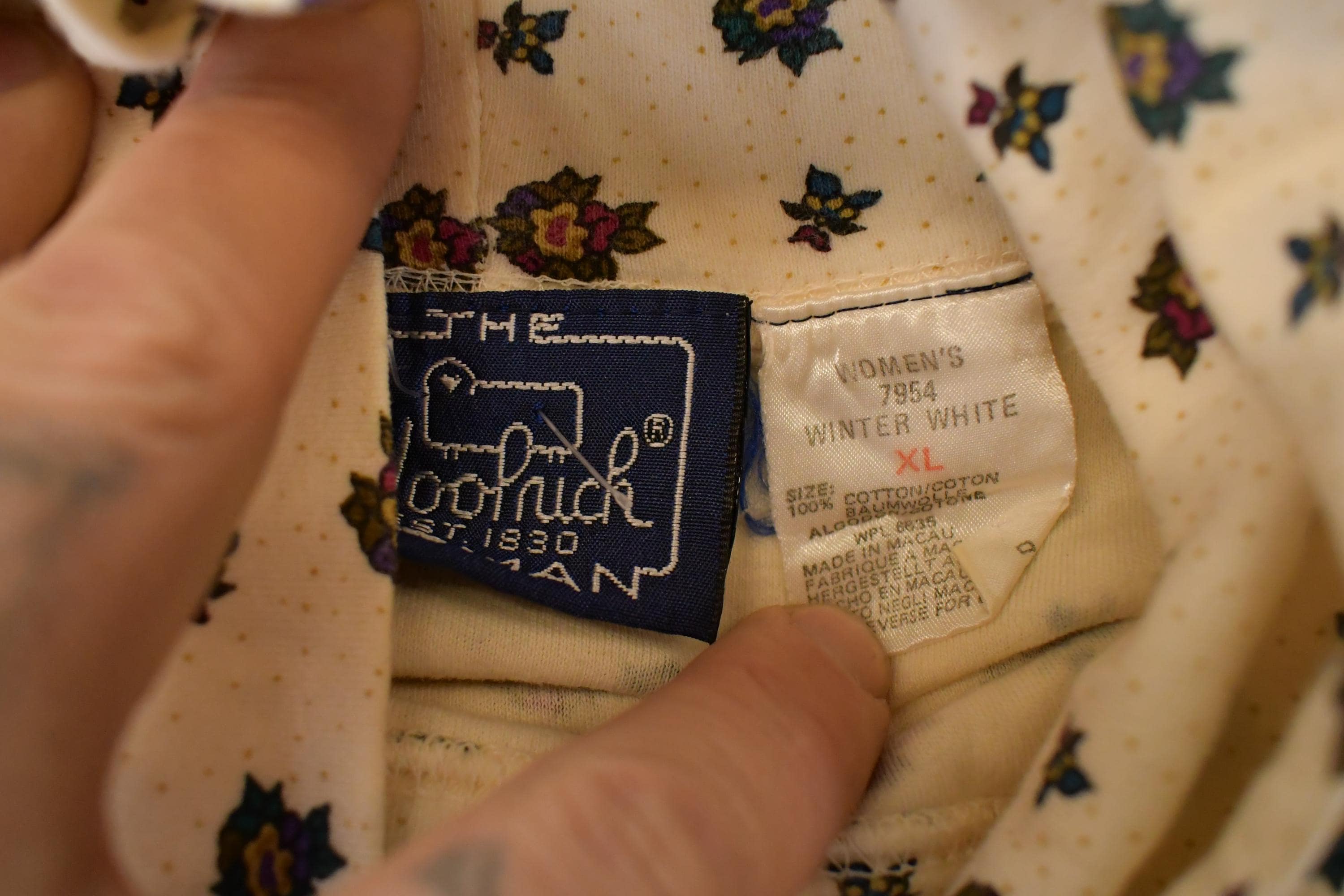 Vintage 1990s The Woolrich Woman AOP Floral Graphic Print Turtleneck Shirt Womens L  90's Destination Shirt