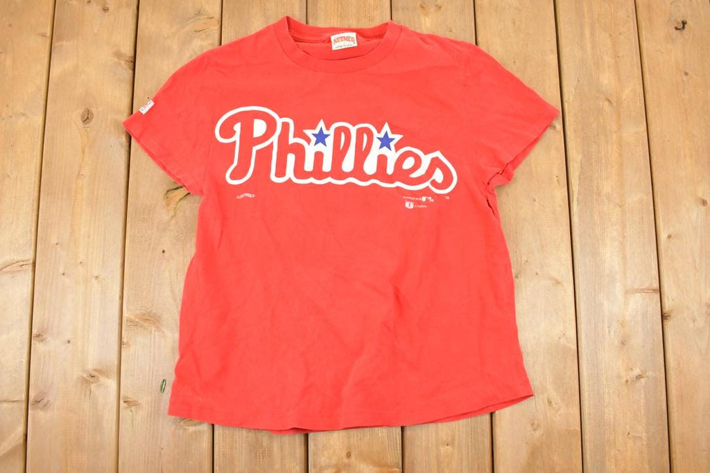 Vintage 1990s Nutmeg Philadelphia Phillies MLB Graphic Print Souvenir T-Shirt Women's M