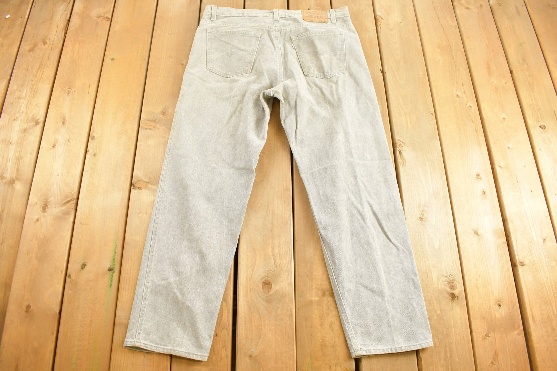 Vintage 1970s Levi's White Tab Jeans Size 36 x 28