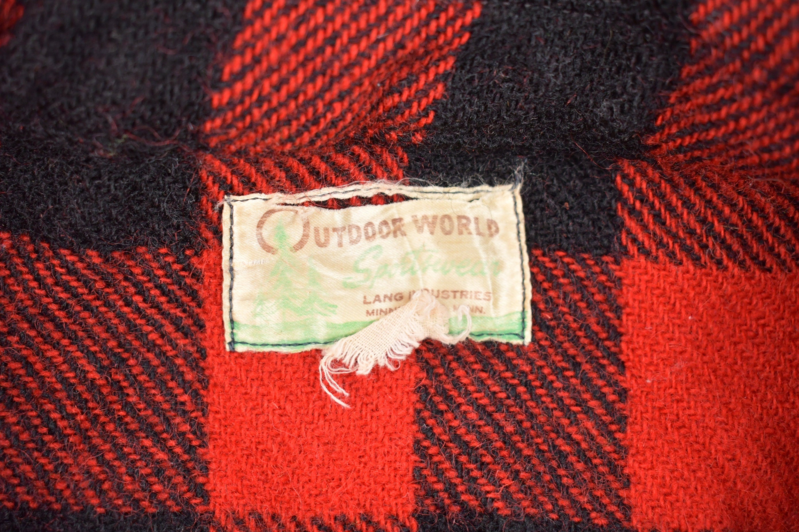Vintage 1960s Outdoor World Plaid Flannel Button Up Shirt