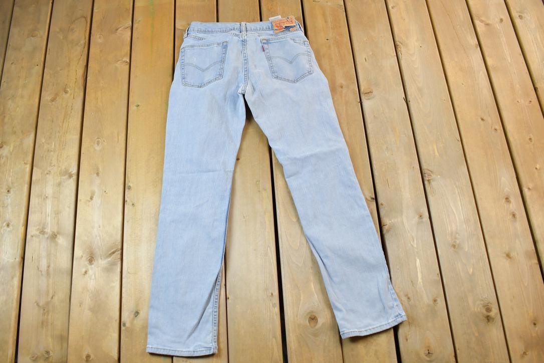 Vintage 1990s Levi Strauss Red Tab Denim Jeans Size 29 x 32
