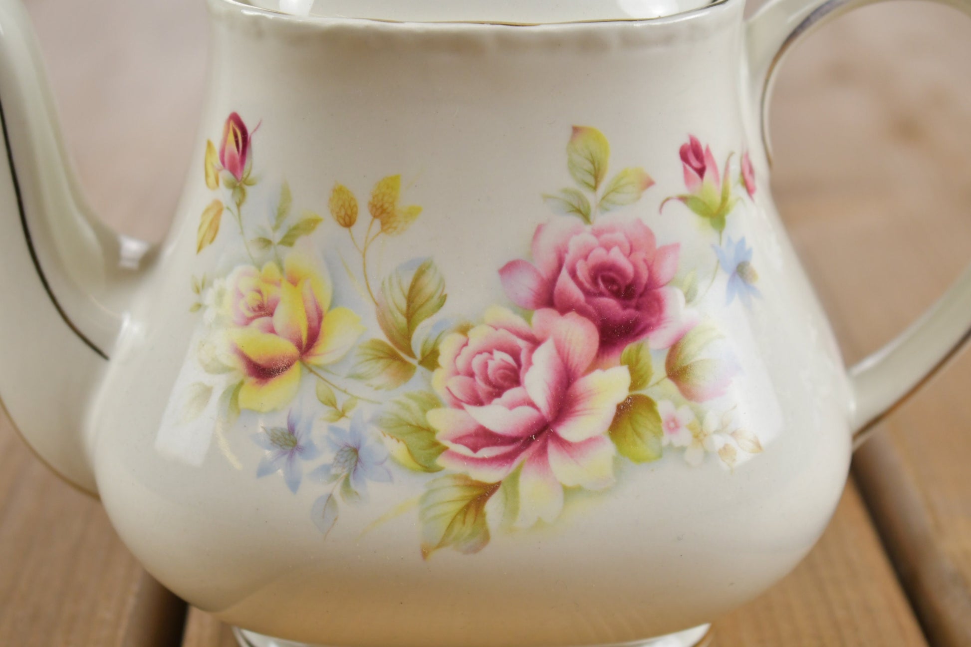 Vintage 1970s Sadler Floral Ceramic Tea Pot