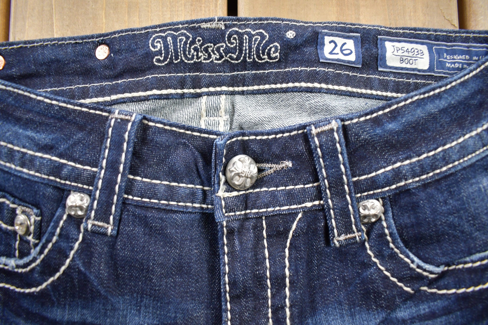 Vintage Y2K Miss Me Bedazzled Low Rise Jeans Size 26x34